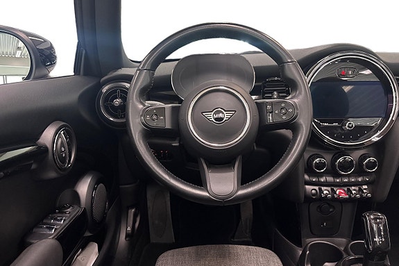 MINI Cooper 9 of 18