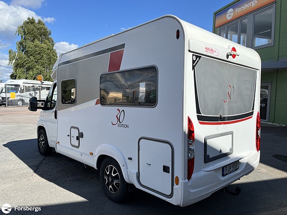 Bürstner T 569 "Smidig liten husbil under 6m" 5 of 21
