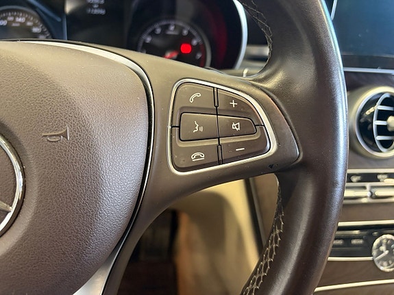 Mercedes-Benz C200 22 of 22