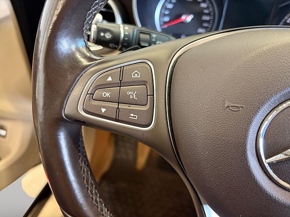 Mercedes-Benz C200 21 of 22