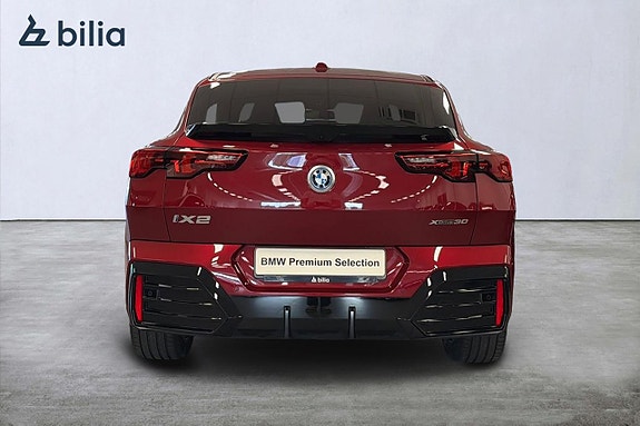 BMW iX2 4 of 18