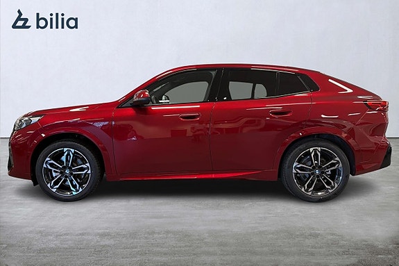 BMW iX2 3 of 18