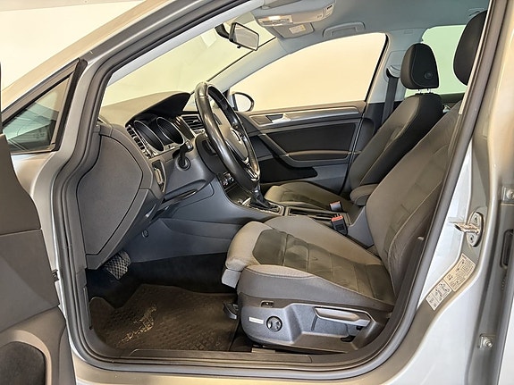 Volkswagen Golf VII 8 of 20