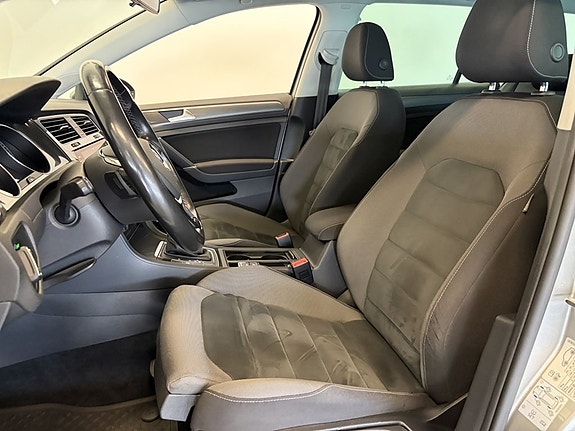 Volkswagen Golf VII 9 of 20