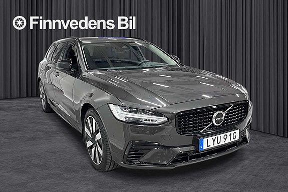 Volvo V90 4 of 26