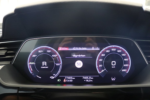 Audi e-tron 18 of 18