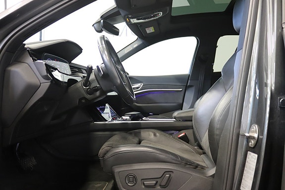 Audi e-tron 7 of 18