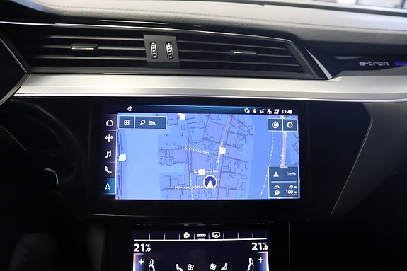 Audi e-tron 15 of 18