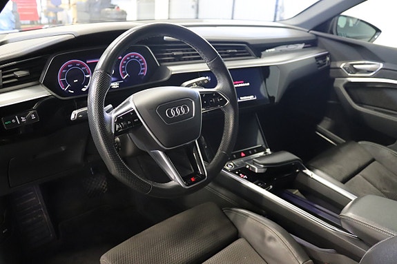 Audi e-tron 6 of 18