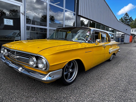 Chevrolet Impala 2 of 16