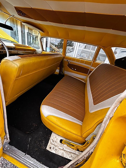 Chevrolet Impala 11 of 16