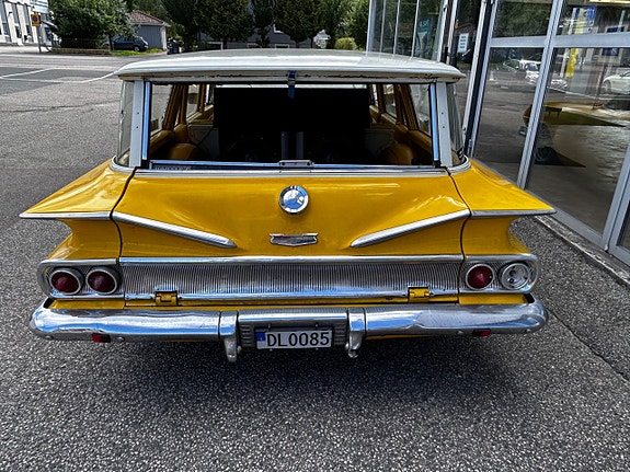 Chevrolet Impala 6 of 16