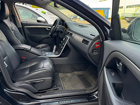 Volvo S80 9 of 19