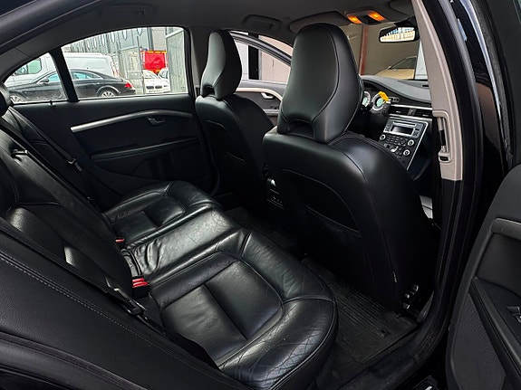 Volvo S80 15 of 19