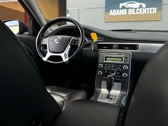 Volvo S80 7 of 19