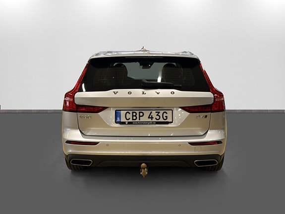Volvo V60 Cross Country 5 of 21
