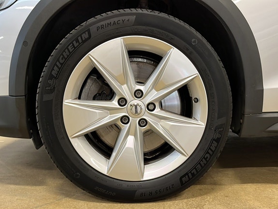 Volvo V60 Cross Country 21 of 21