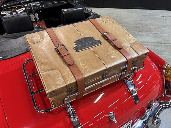 MG MGB 7 of 17