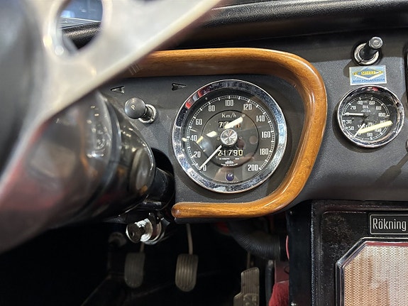 MG MGB 11 of 17