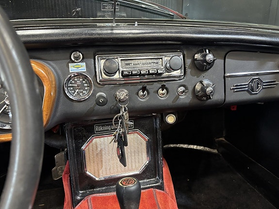 MG MGB 10 of 17