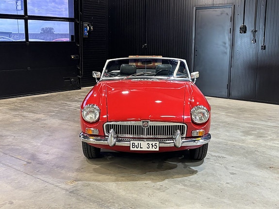 MG MGB 2 of 17