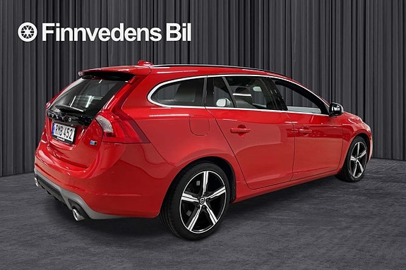 Volvo V60 3 of 24