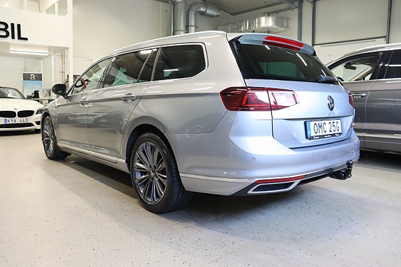 Volkswagen Passat 5 of 29