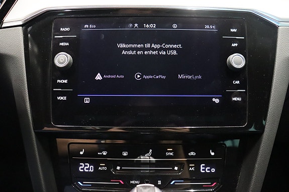 Volkswagen Passat 23 of 29