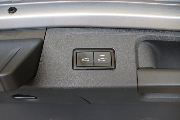 Volkswagen Passat 8 of 29
