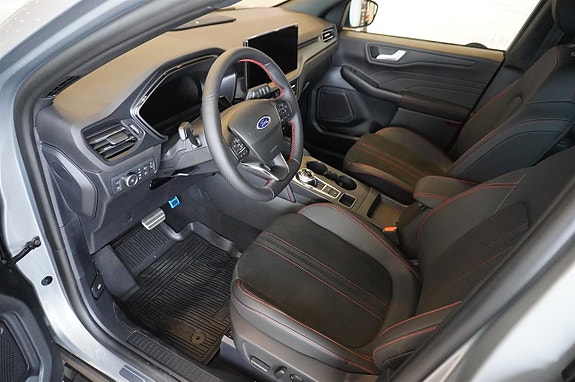 Ford Kuga 9 of 14