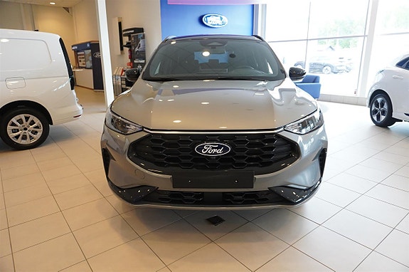 Ford Kuga 3 of 14