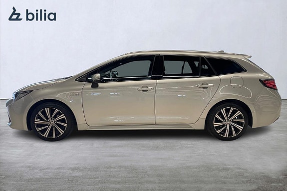 Toyota Corolla 3 of 21