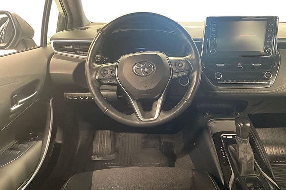 Toyota Corolla 11 of 21
