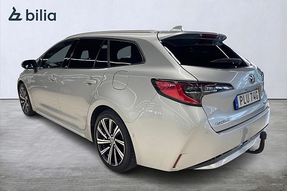 Toyota Corolla 2 of 21