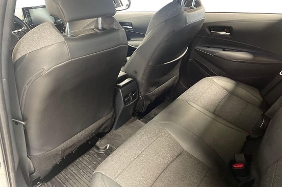 Toyota Corolla 13 of 21