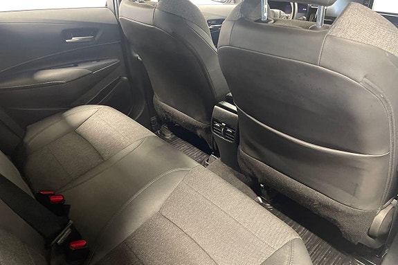 Toyota Corolla 9 of 21
