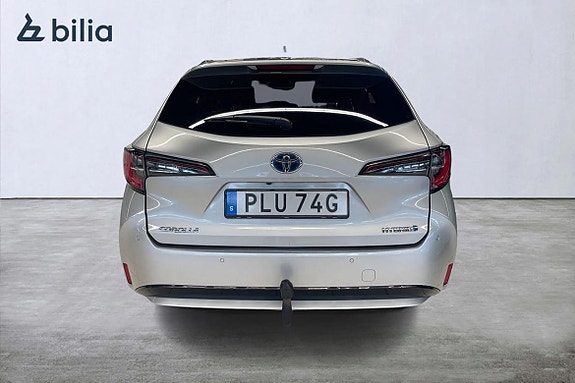 Toyota Corolla 5 of 21