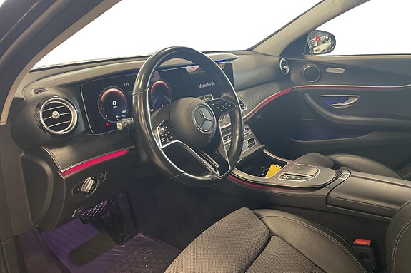 Mercedes-Benz E220 6 of 11