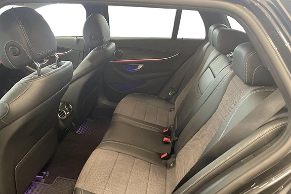 Mercedes-Benz E220 10 of 11