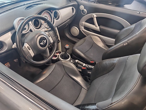 MINI Cooper S 10 of 14