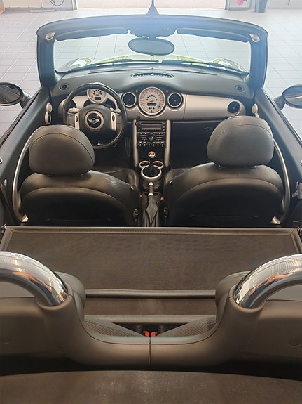 MINI Cooper S 12 of 14