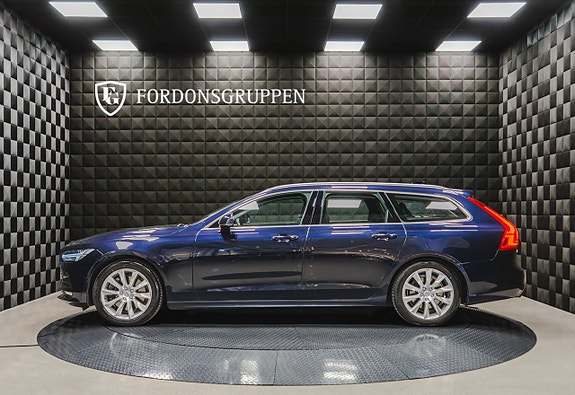Volvo V90 3 of 26