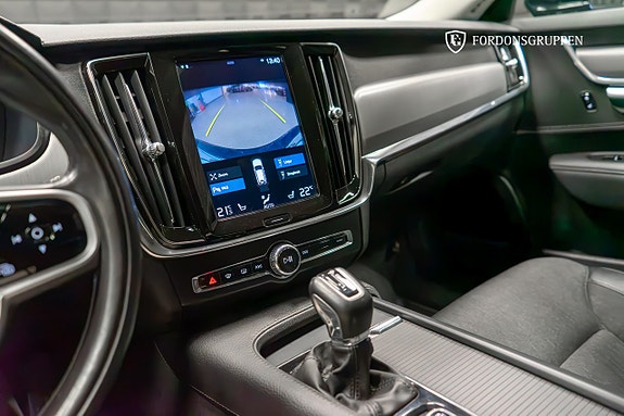 Volvo V90 22 of 26