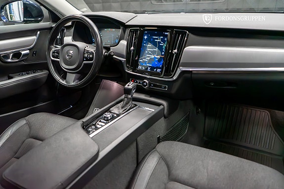 Volvo V90 21 of 26