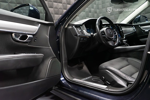 Volvo V90 15 of 26