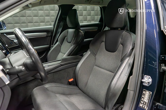 Volvo V90 16 of 26