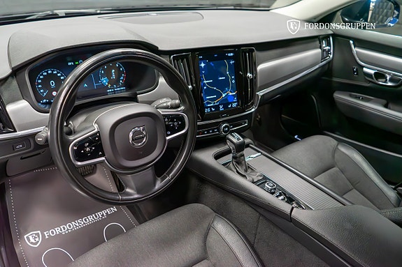 Volvo V90 17 of 26