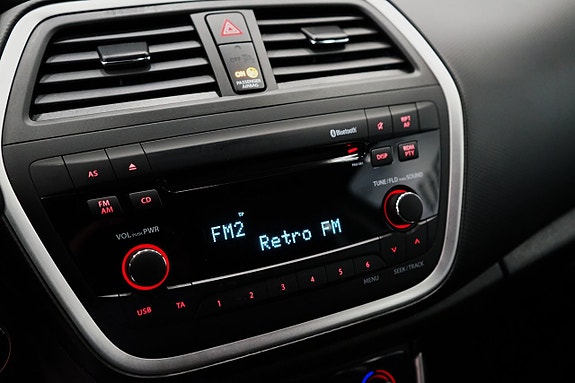 Suzuki S-Cross 12 of 17