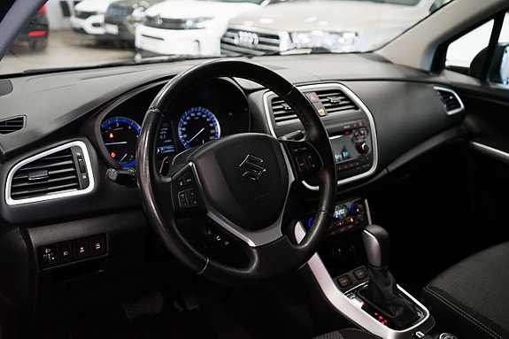 Suzuki S-Cross 13 of 17