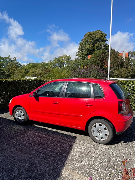 Volkswagen Polo 2 of 10